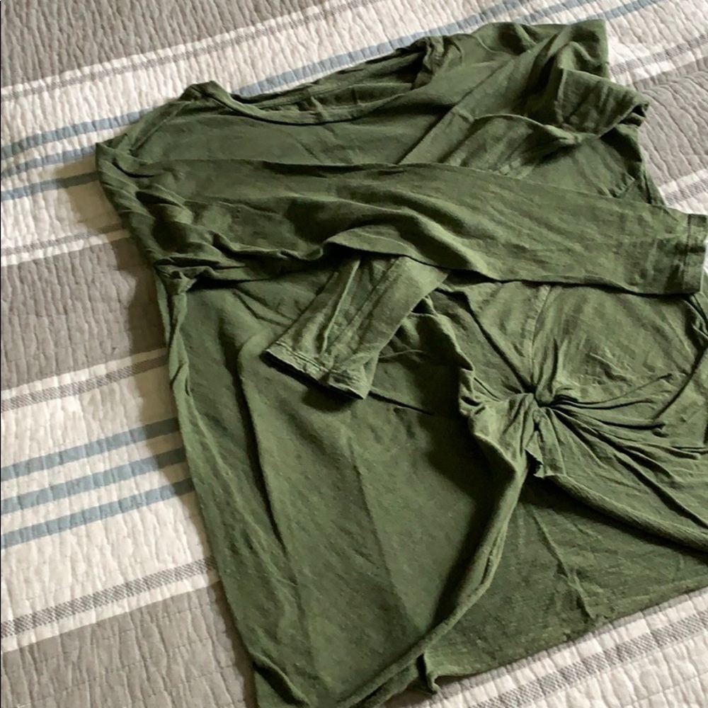 Long sleeve t shirt